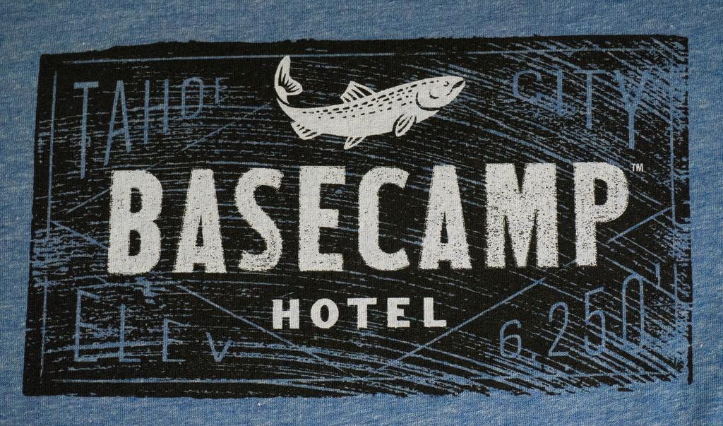 Basecamp Tahoe City Bagian luar foto
